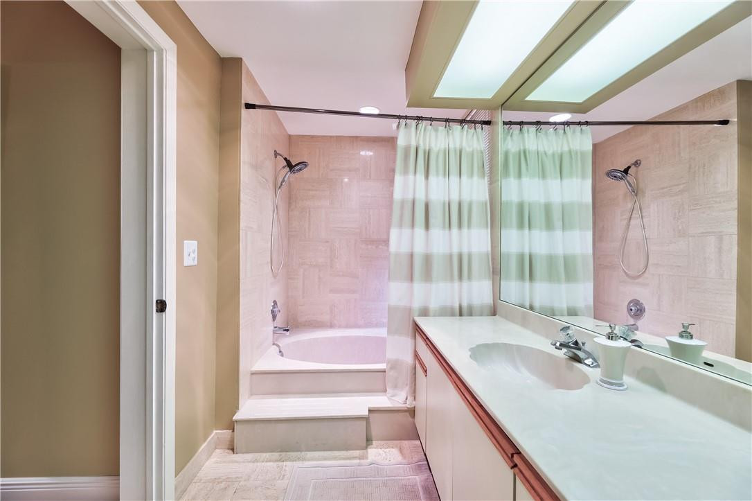 7472 La Paz Boulevard, Unit 204 Boca Raton, FL 33433 - Photo 21 of 25 Photo 21