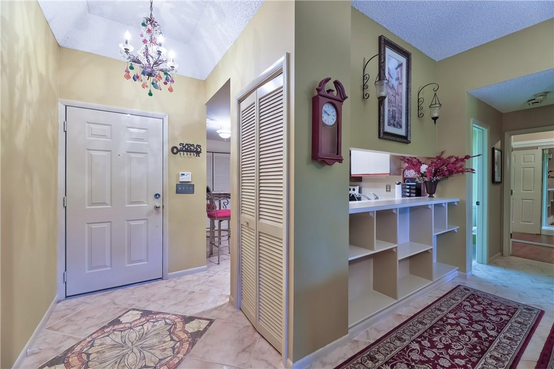 7472 La Paz Boulevard, Unit 204 Boca Raton, FL 33433 - Photo 8 of 25 Photo 8