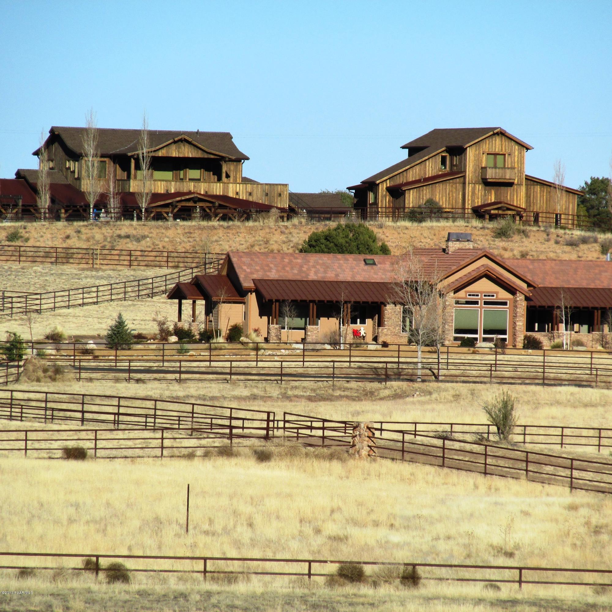 9235 North American Ranch Road Prescott, AZ 86305 - Photo 22 of 30 Neighborhood architecture to the west