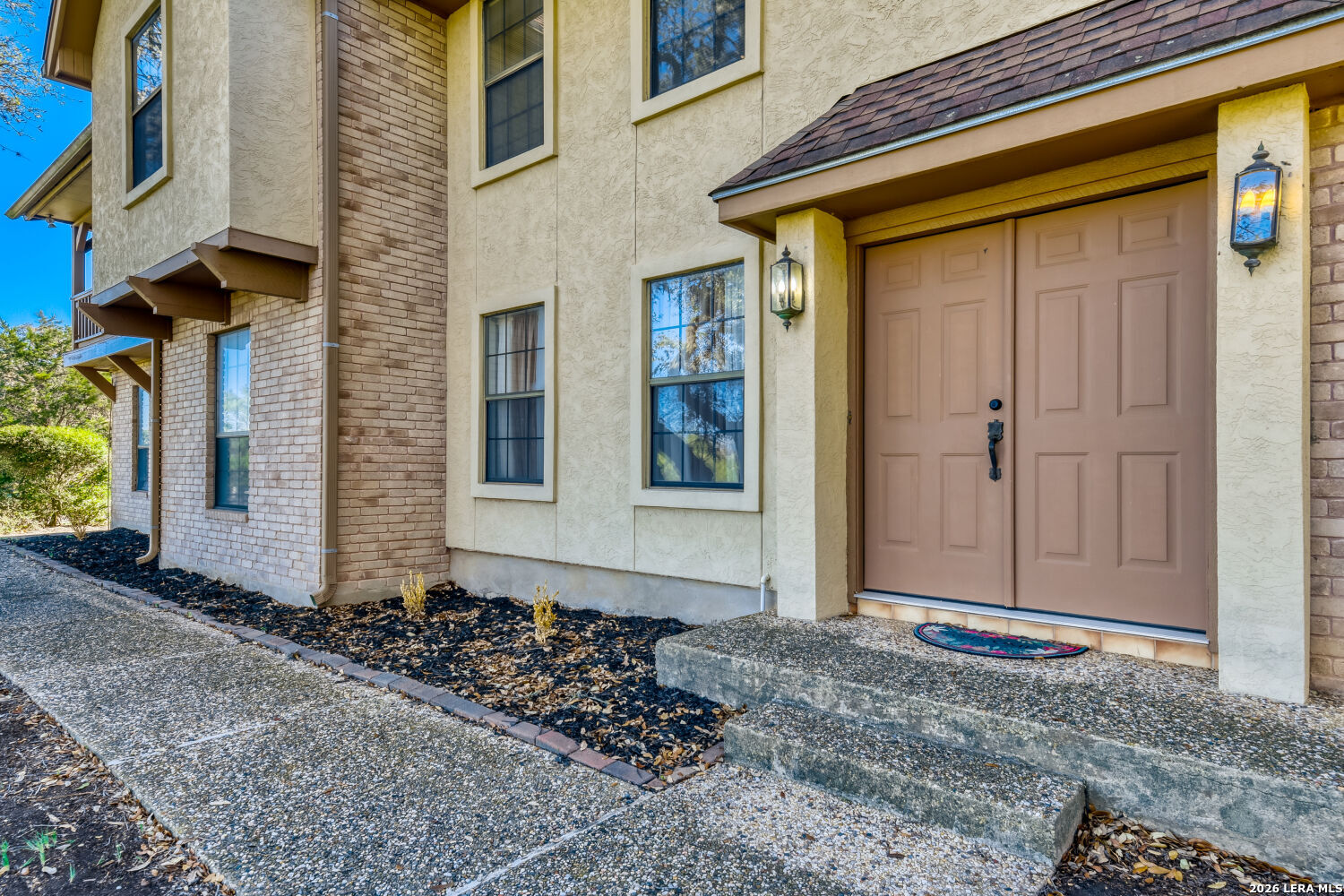29342 Seabiscuit Drive Fair Oaks Ranch, TX 78015 - Photo 4 of 45 a front view of a house