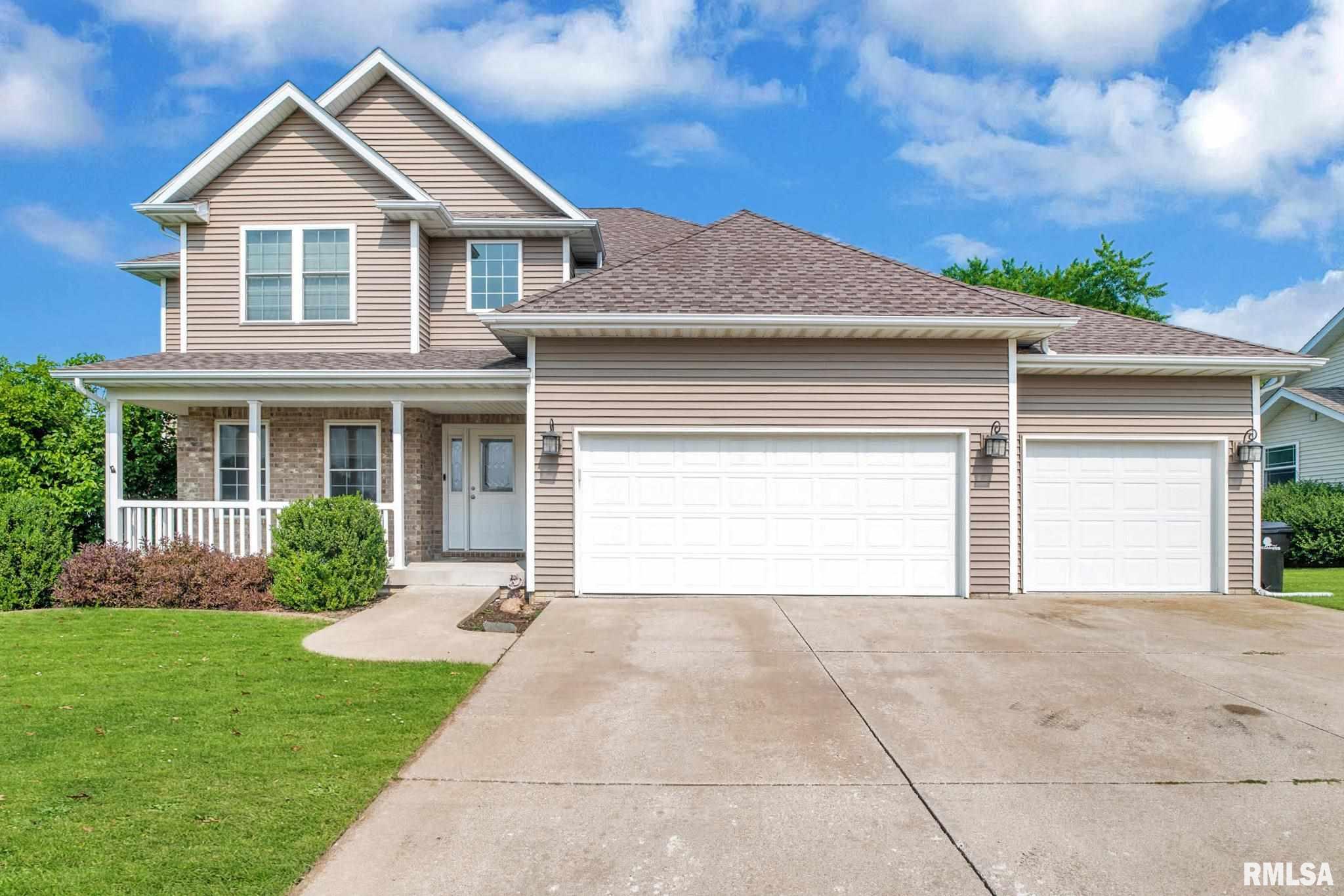 825 Simon Street Washington, IL 61571 - Photo 3 of 50 Gallery Image 3