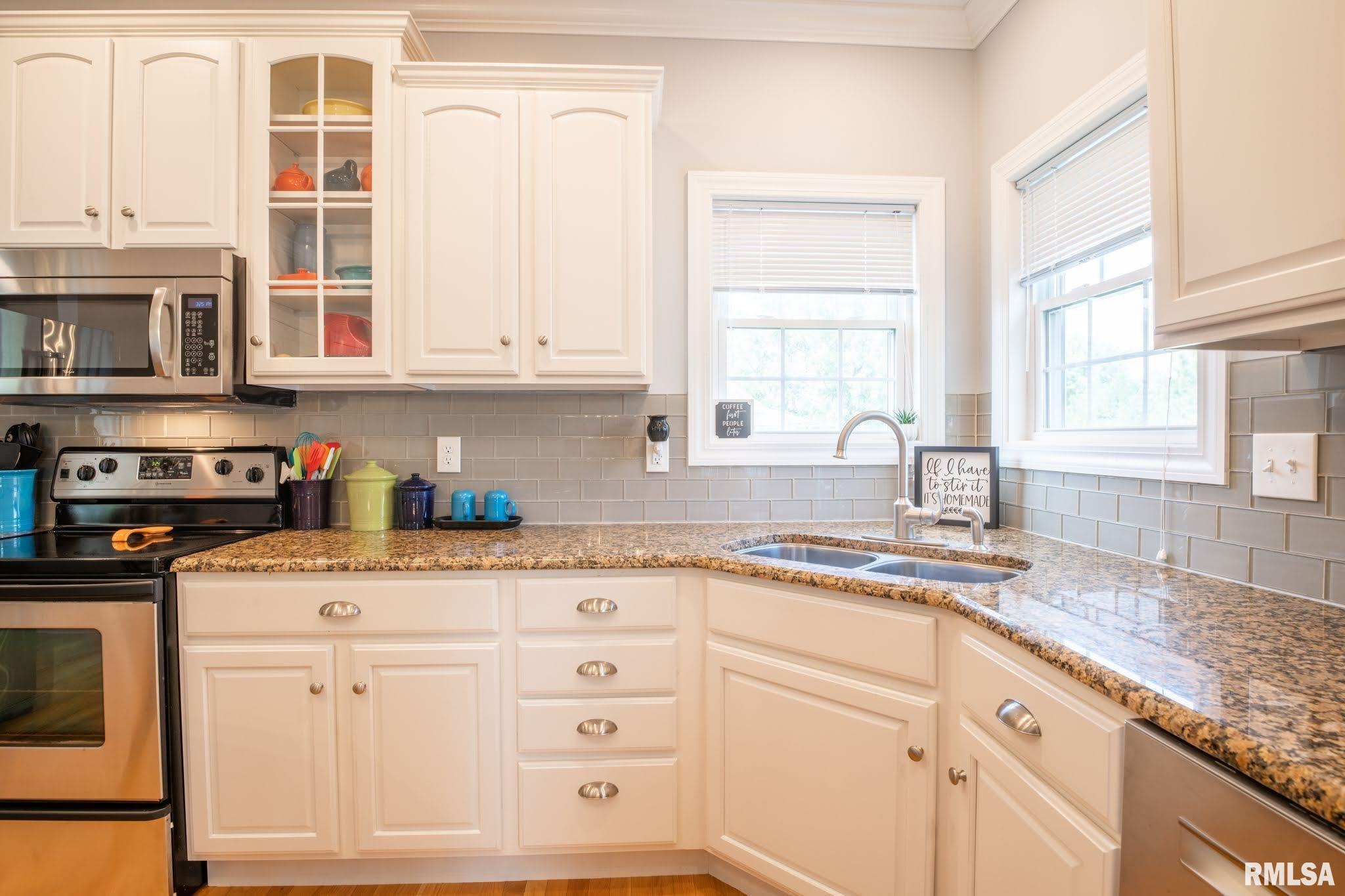 825 Simon Street Washington, IL 61571 - Photo 8 of 50 Gallery Image 8