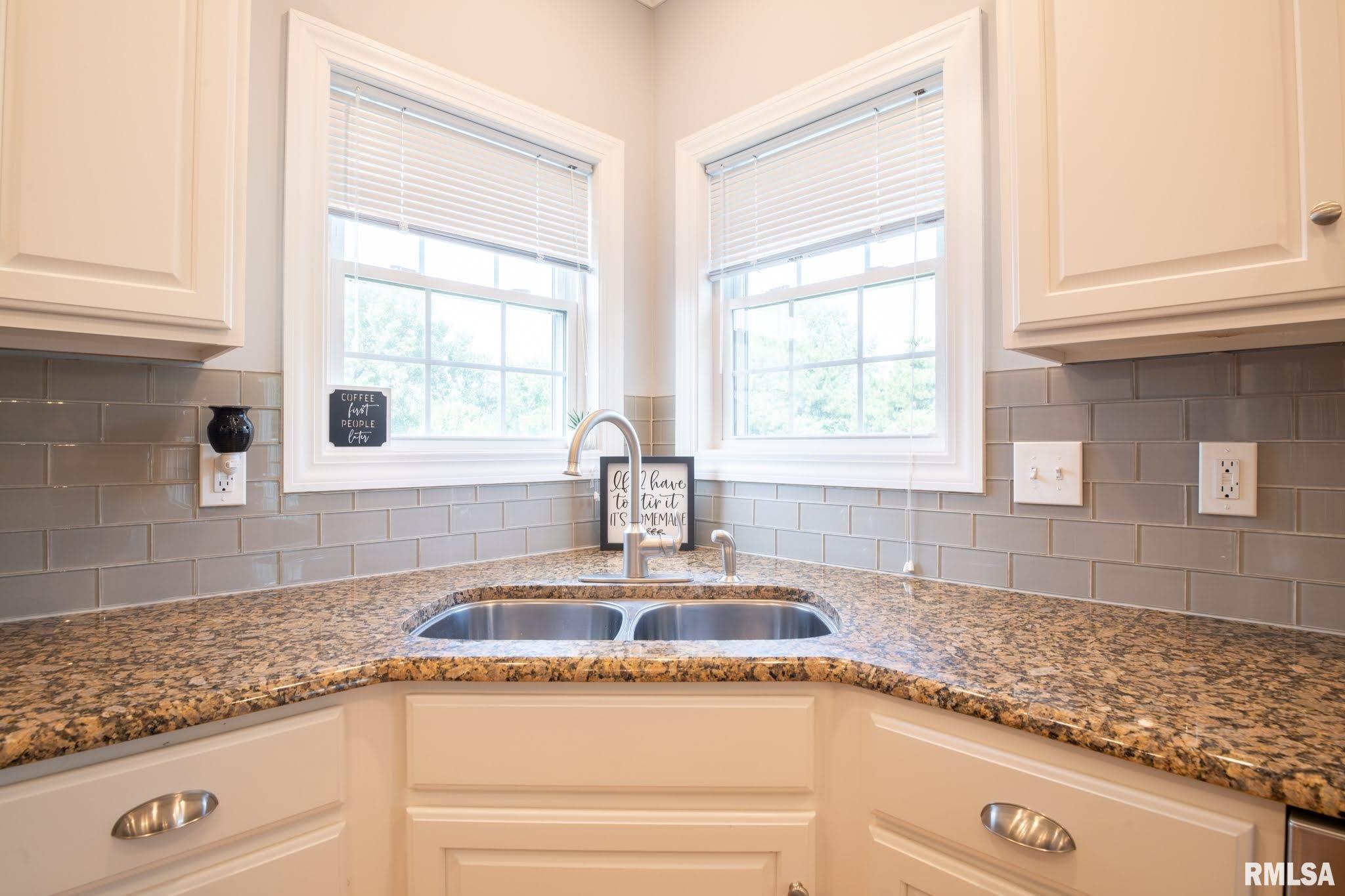 825 Simon Street Washington, IL 61571 - Photo 9 of 50 Gallery Image 9