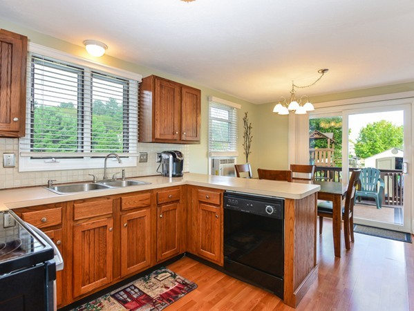 27 Harvest Road, Unit 27 Uxbridge, MA 01569 - Photo 7 of 26 Gallery Image 7