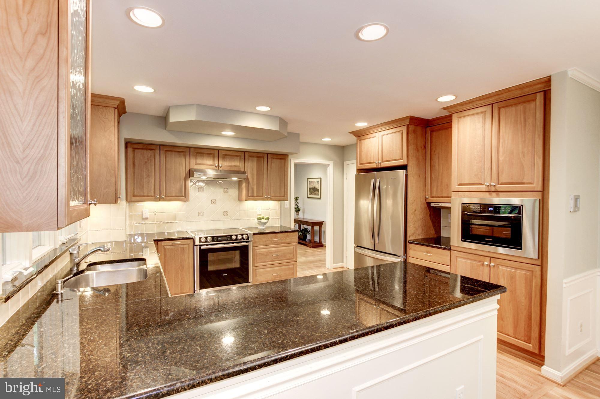 12413 St James Road Rockville, MD 20850 - Photo 13 of 35 Main Level - Renovated Kitchen
