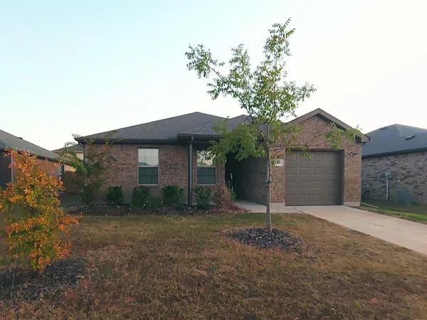$1,599 | 1429 Warringwood Drive, Greenville, TX 75402