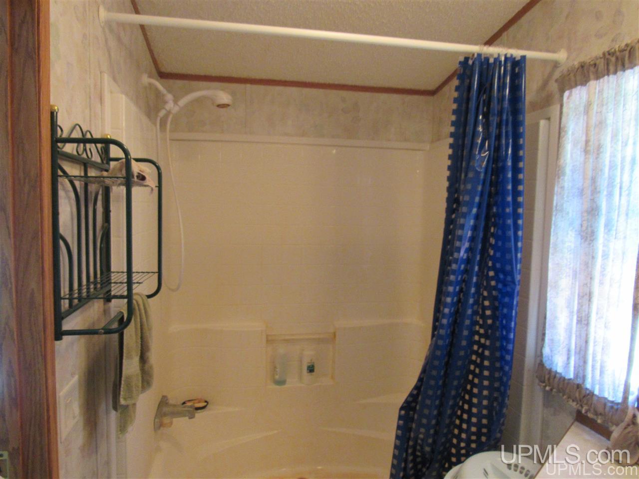 W16487 Mcconnell Road Curtis, MI 49820 - Photo 13 of 37