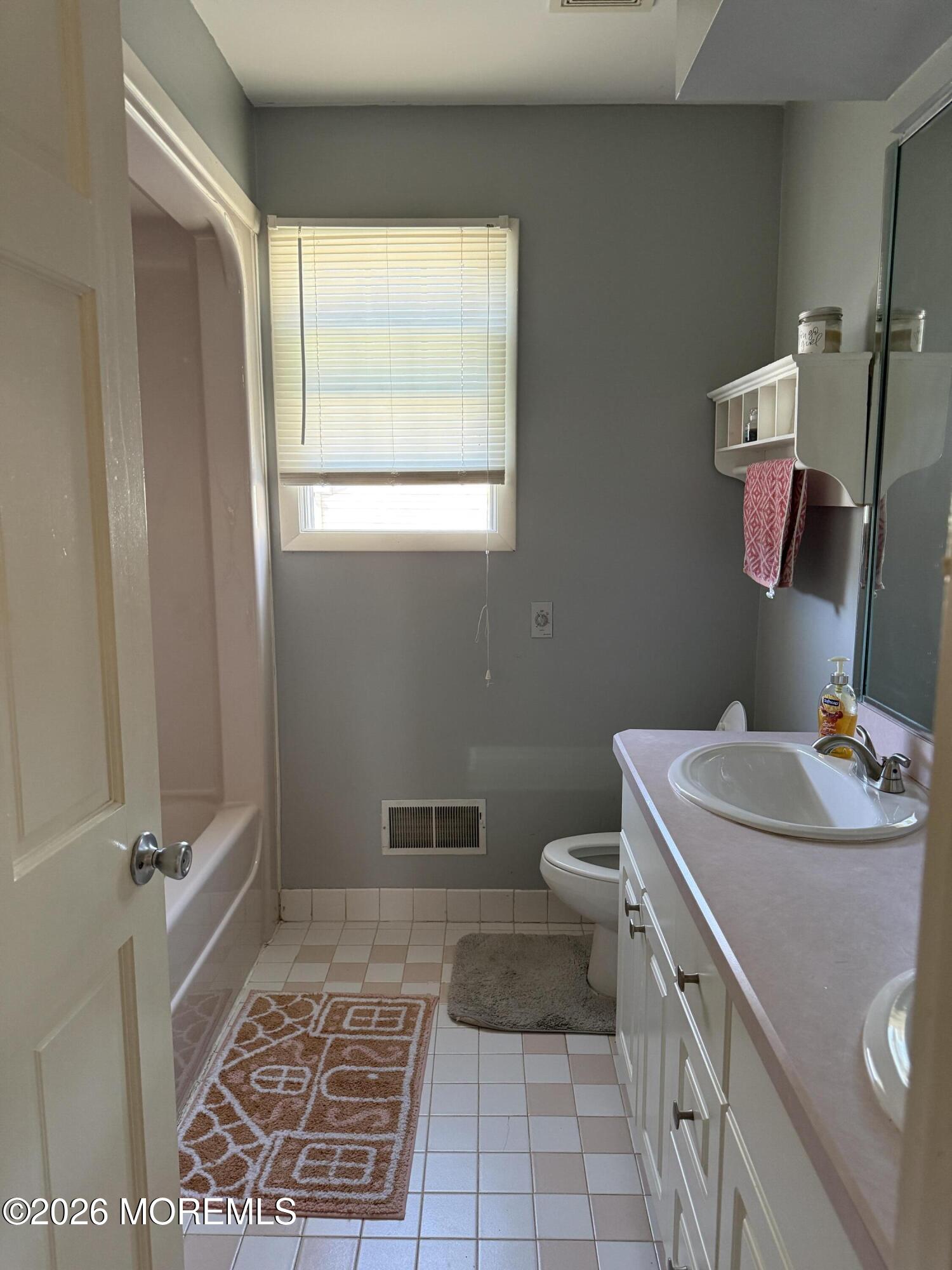 122 Durand Road Neptune Township, NJ 07753 - Photo 20 of 28 IMG_4454