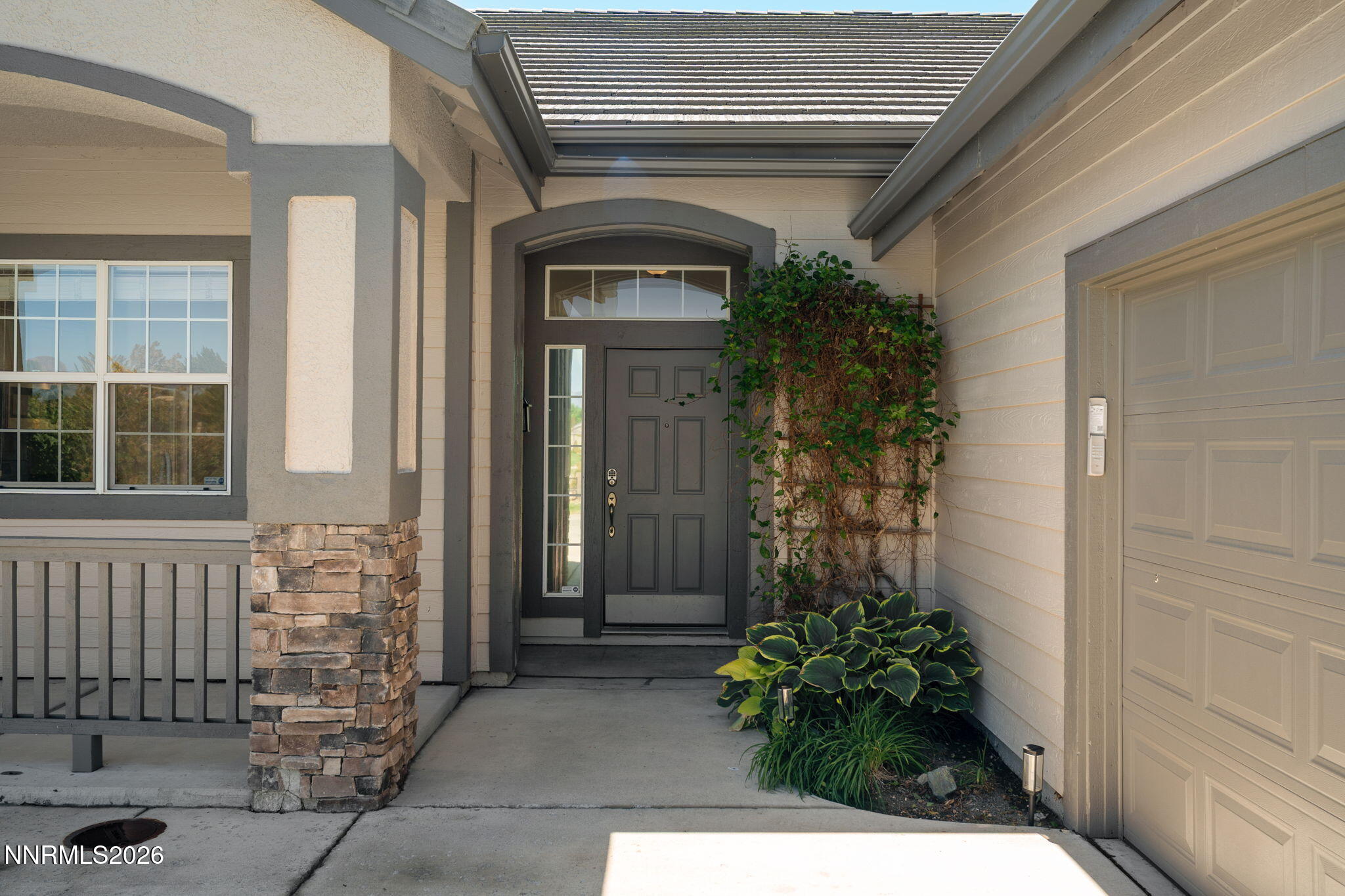 10140 Buckeye Court Reno, NV 89521 - Photo 2 of 52 34-web-or-mls-A7406464