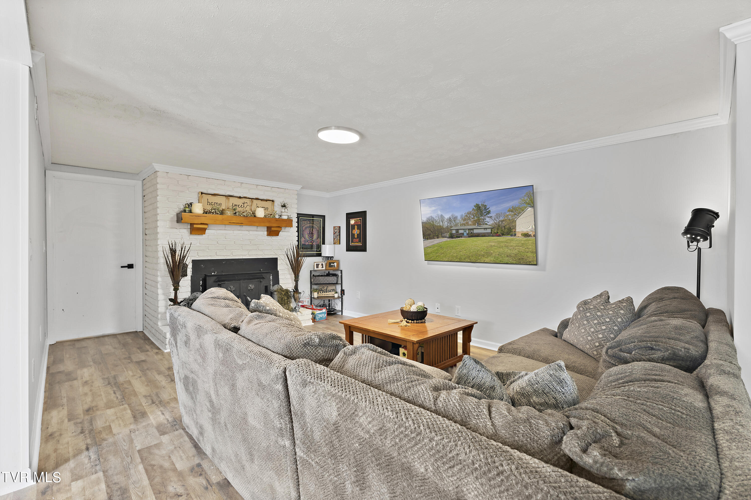 129 Lake Drive Gray, TN 37615 - Photo 28 of 39 128A9005