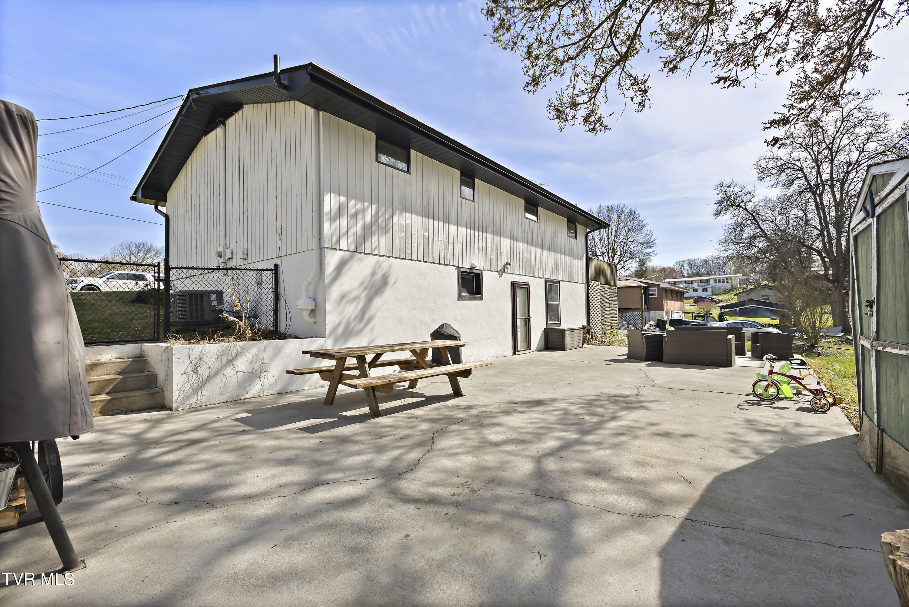 129 Lake Drive Gray, TN 37615 - Photo 34 of 39 128A8935