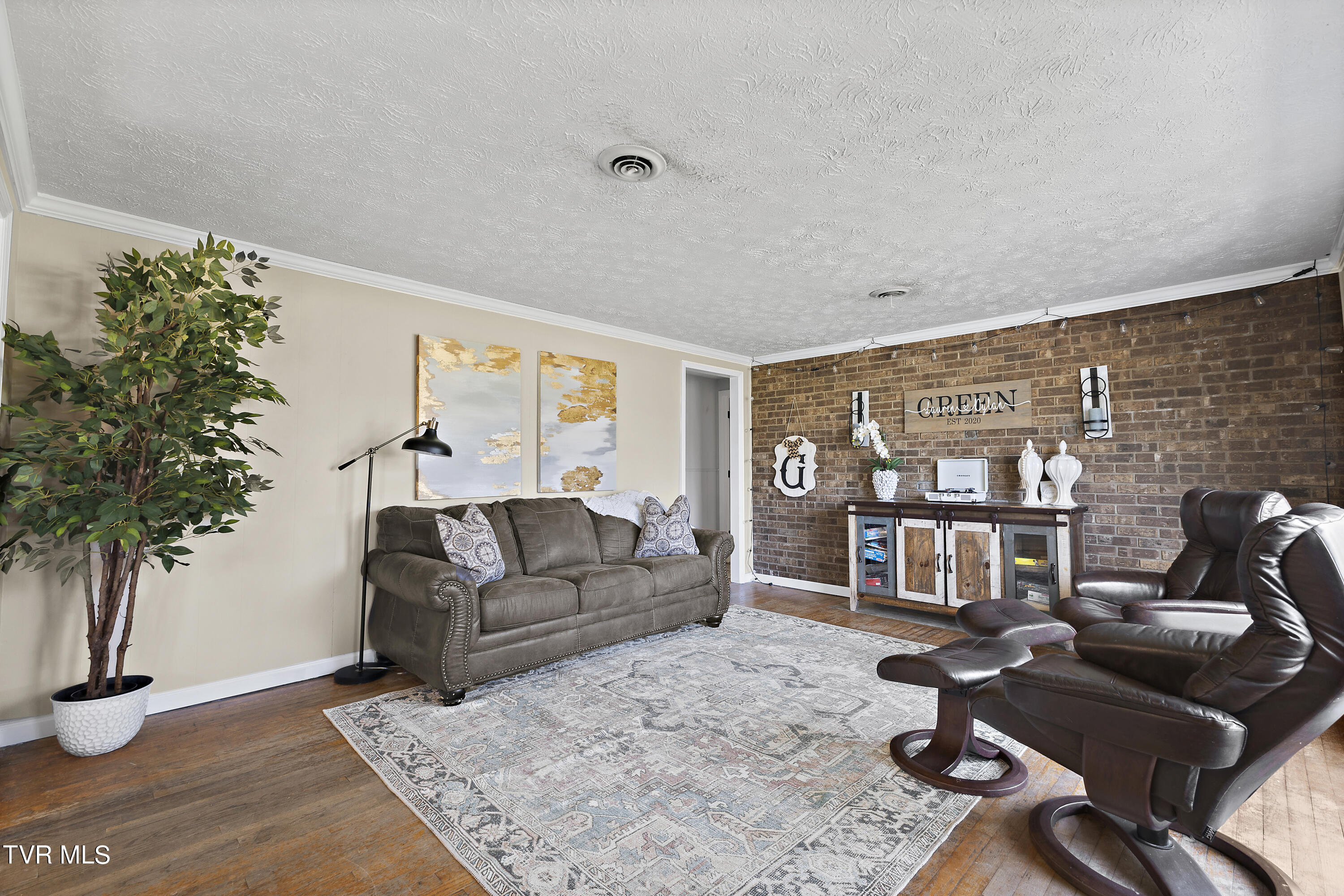 129 Lake Drive Gray, TN 37615 - Photo 9 of 39 128A8945