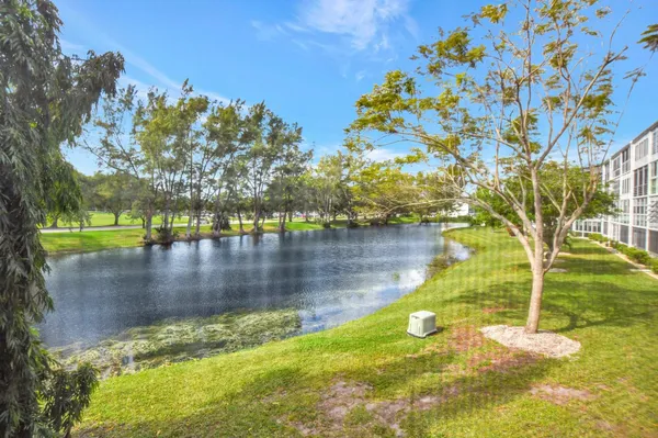 $134,900 | 2157 Cambridge G, Unit 2157, Deerfield Beach, FL 33442