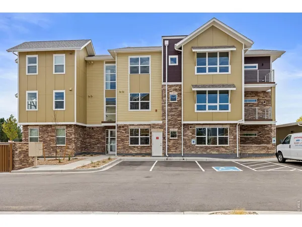 $575,000 | 290 South Cherrywood Drive, Unit 101, Lafayette, CO 80026