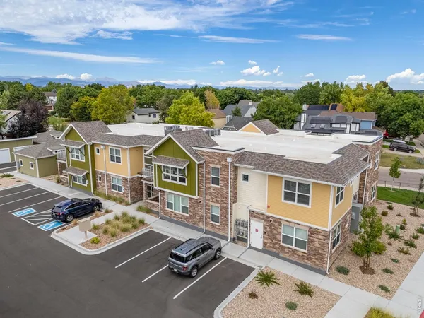 $575,000 | 290 South Cherrywood Drive, Unit 101, Lafayette, CO 80026