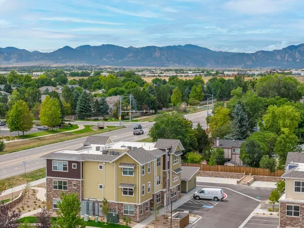 $575,000 | 290 South Cherrywood Drive, Unit 101, Lafayette, CO 80026