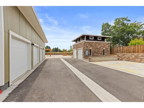 $575,000 | 290 South Cherrywood Drive, Unit 101, Lafayette, CO 80026
