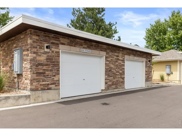 $575,000 | 290 South Cherrywood Drive, Unit 101, Lafayette, CO 80026