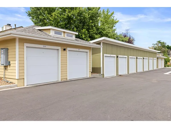$575,000 | 290 South Cherrywood Drive, Unit 101, Lafayette, CO 80026