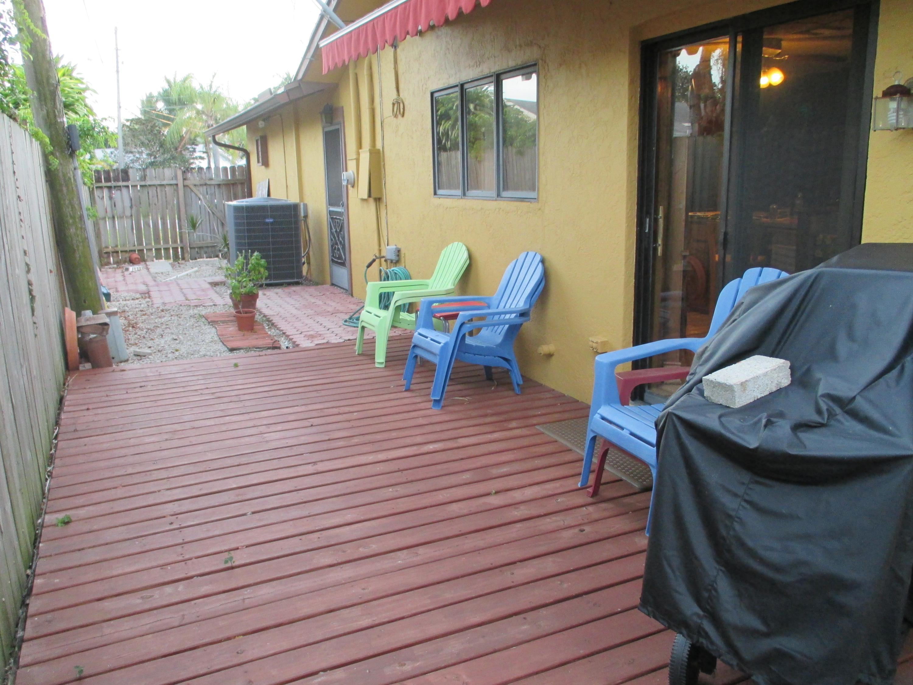 4880 Northwest 4th Avenue Boca Raton, FL 33431 - Photo 22 of 62 OUTDOOR GRILL