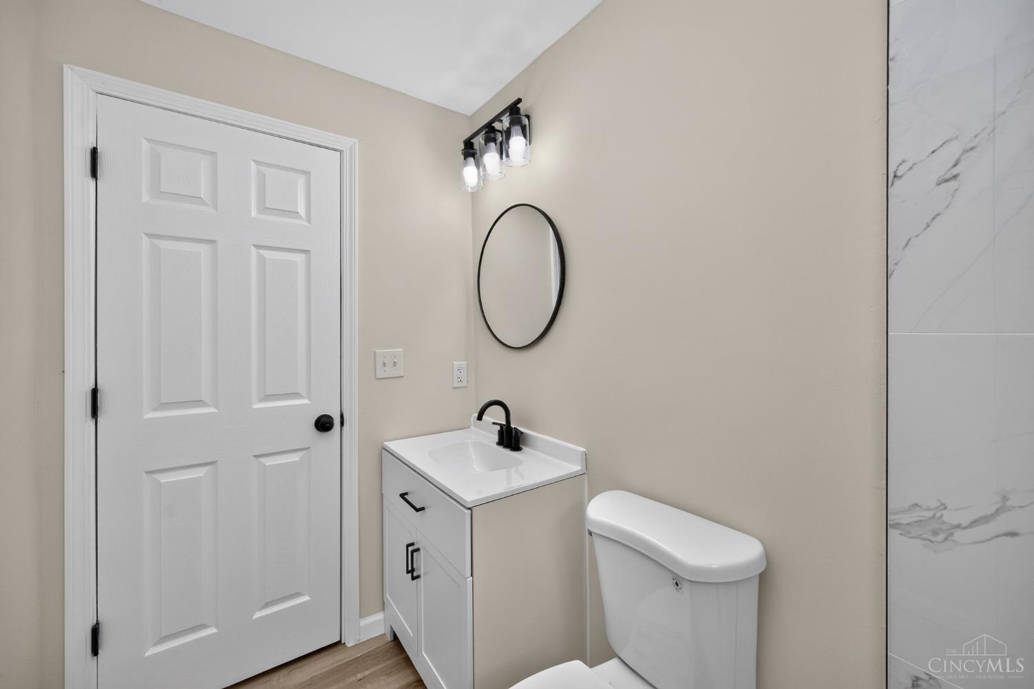8957 Plainfield Road Cincinnati, OH 45236 - Photo 28 of 40