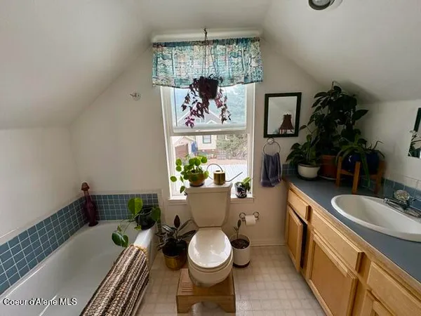 $330,000 | 11 West Mission Avenue, Kellogg, ID 83837
