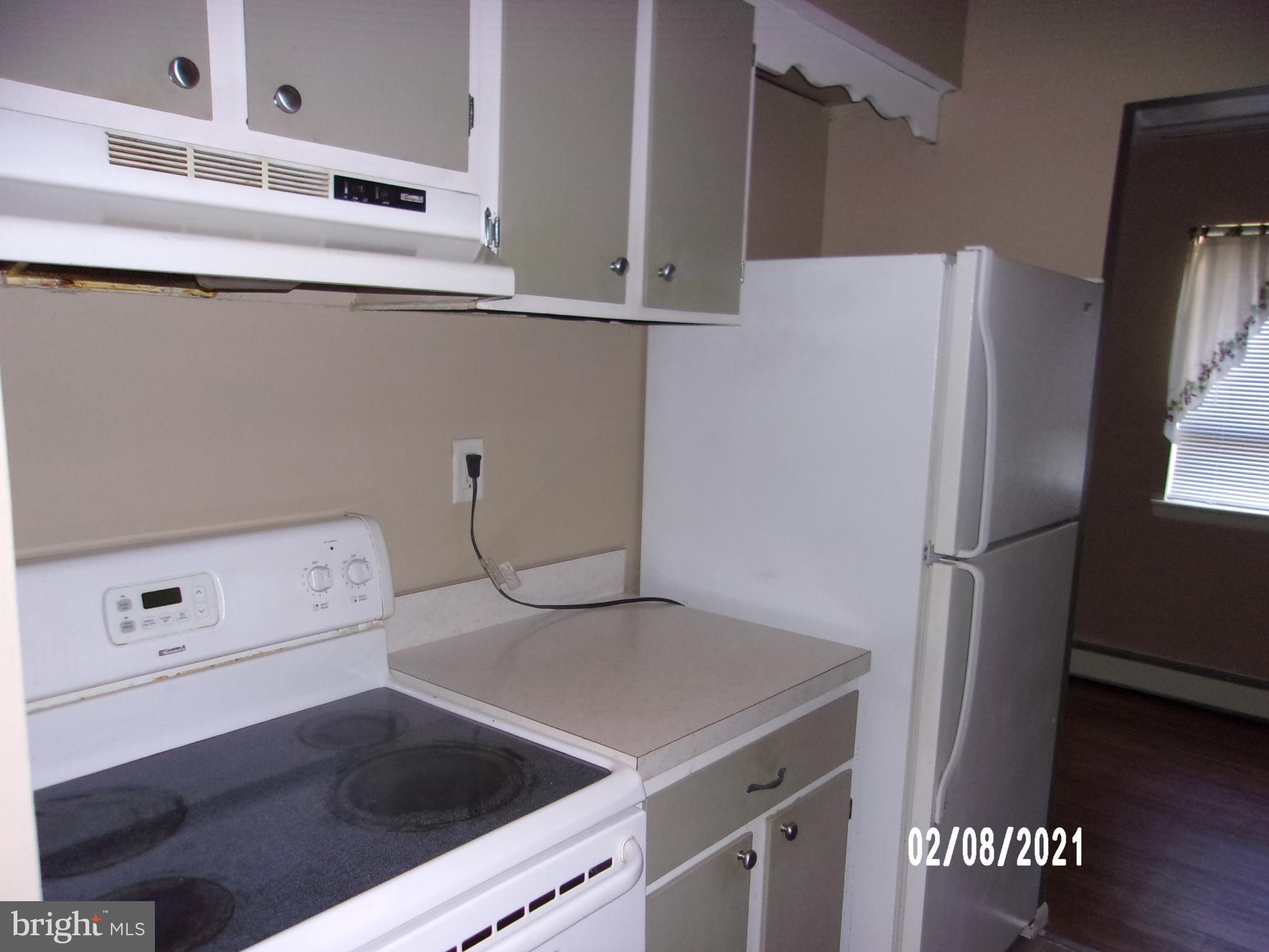 280 Bridgewater Road, Unit B16 Brookhaven, PA 19015 - Photo 17 of 33 Kitchen