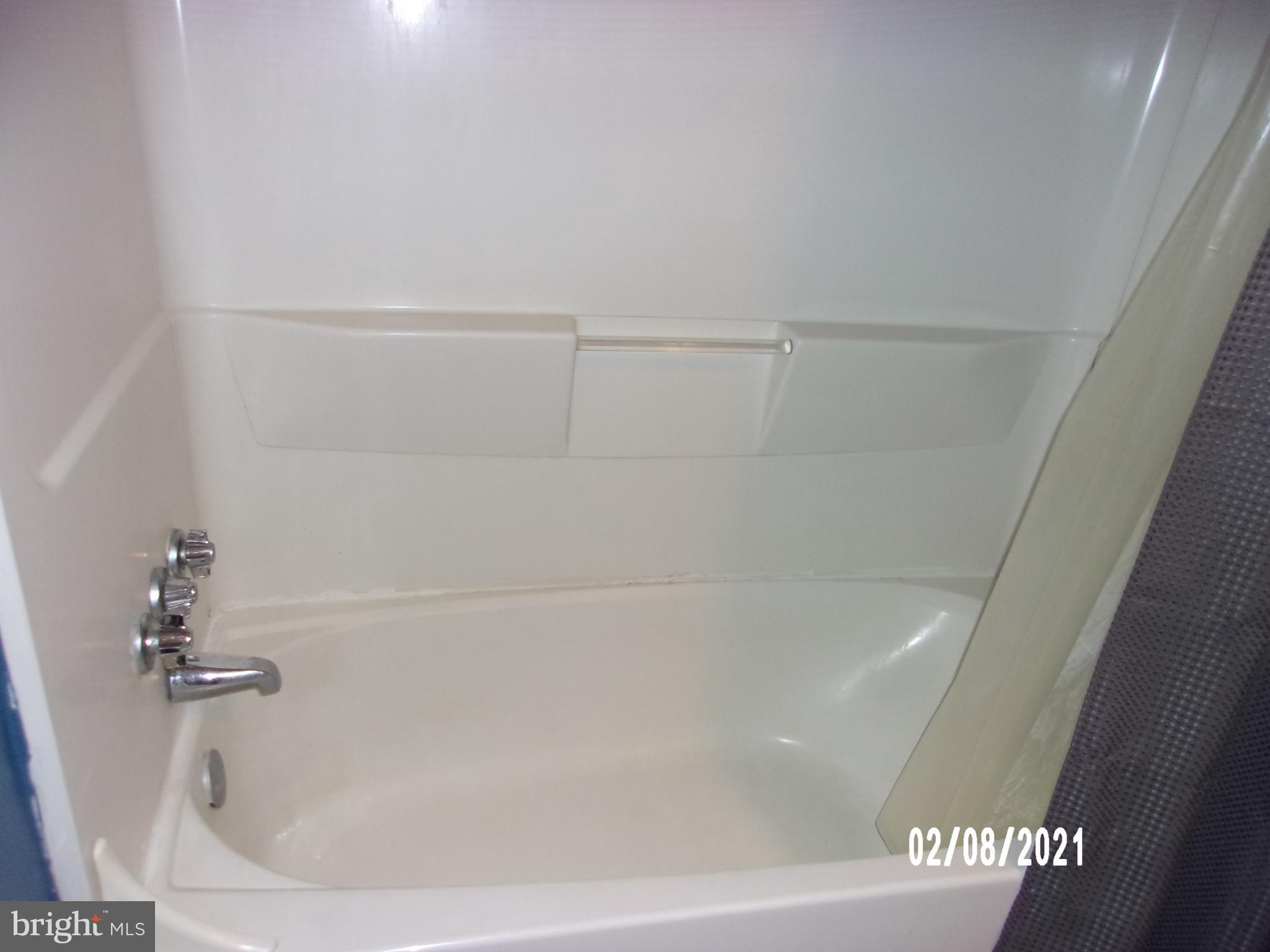 280 Bridgewater Road, Unit B16 Brookhaven, PA 19015 - Photo 20 of 33 Bathroom