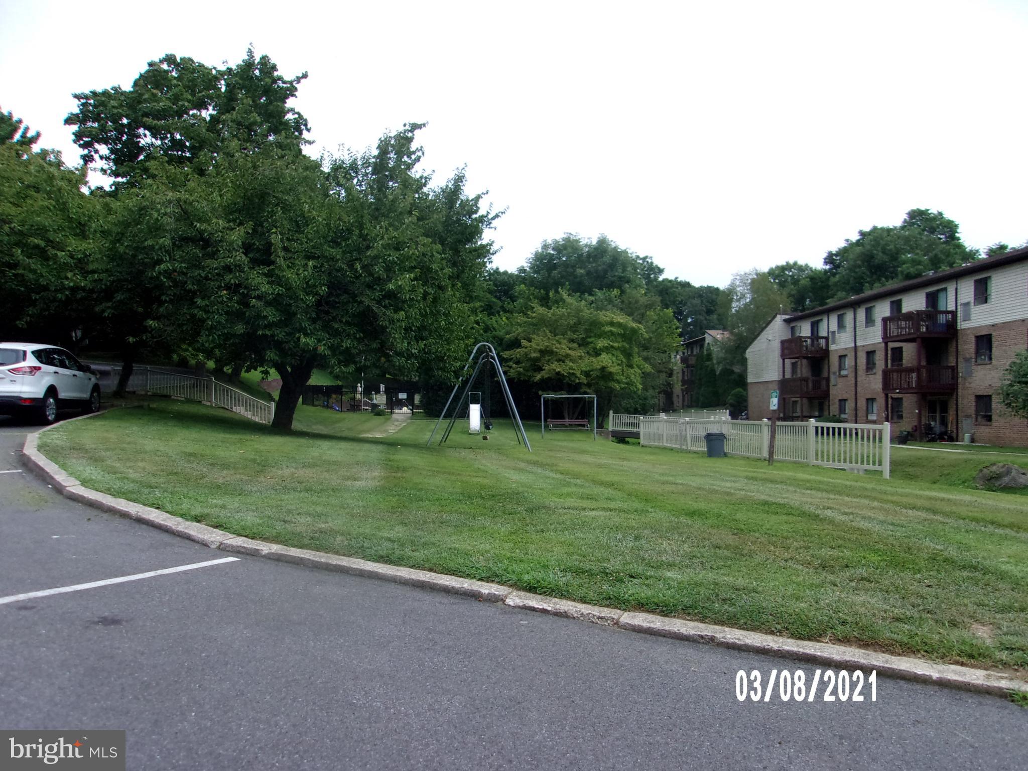 280 Bridgewater Road, Unit B16 Brookhaven, PA 19015 - Photo 27 of 33 Play area