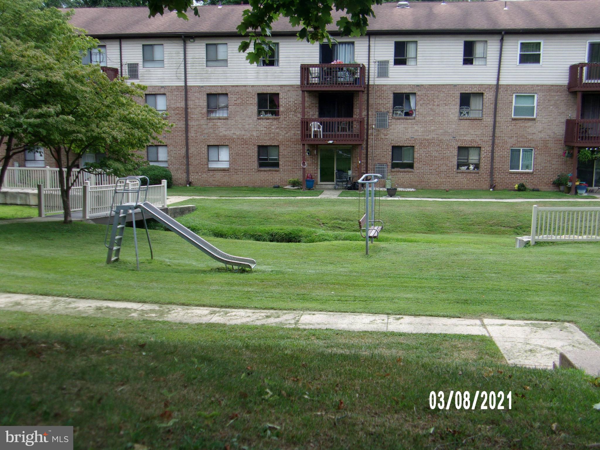 280 Bridgewater Road, Unit B16 Brookhaven, PA 19015 - Photo 28 of 33 Play area
