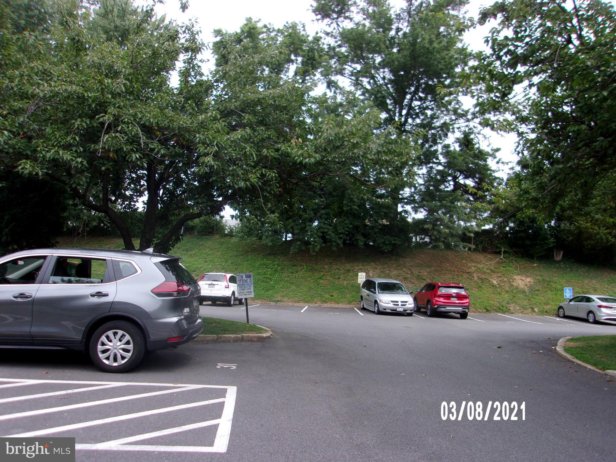 280 Bridgewater Road, Unit B16 Brookhaven, PA 19015 - Photo 4 of 33 Parking
