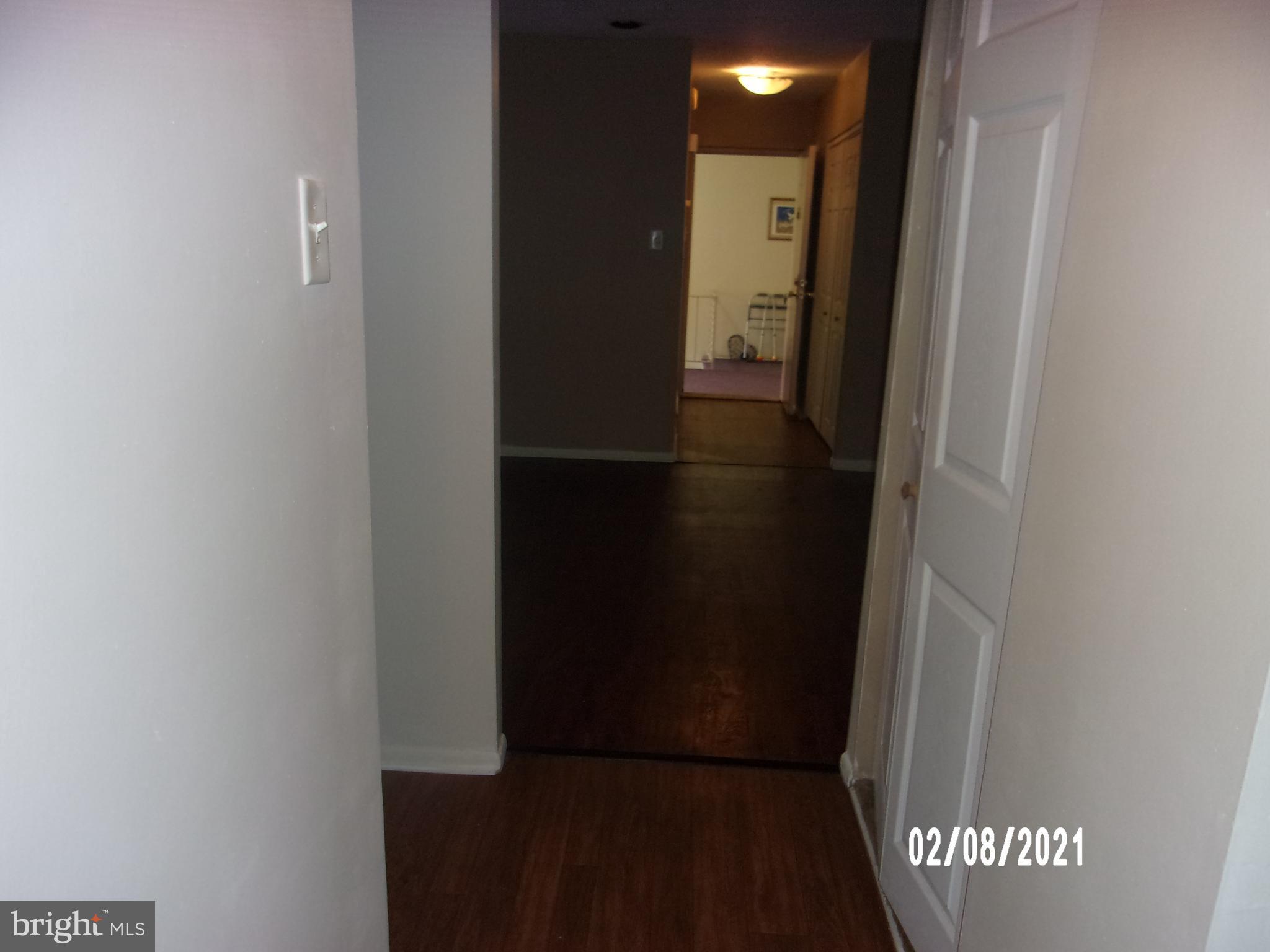 280 Bridgewater Road, Unit B16 Brookhaven, PA 19015 - Photo 9 of 33 Unit entrance hall