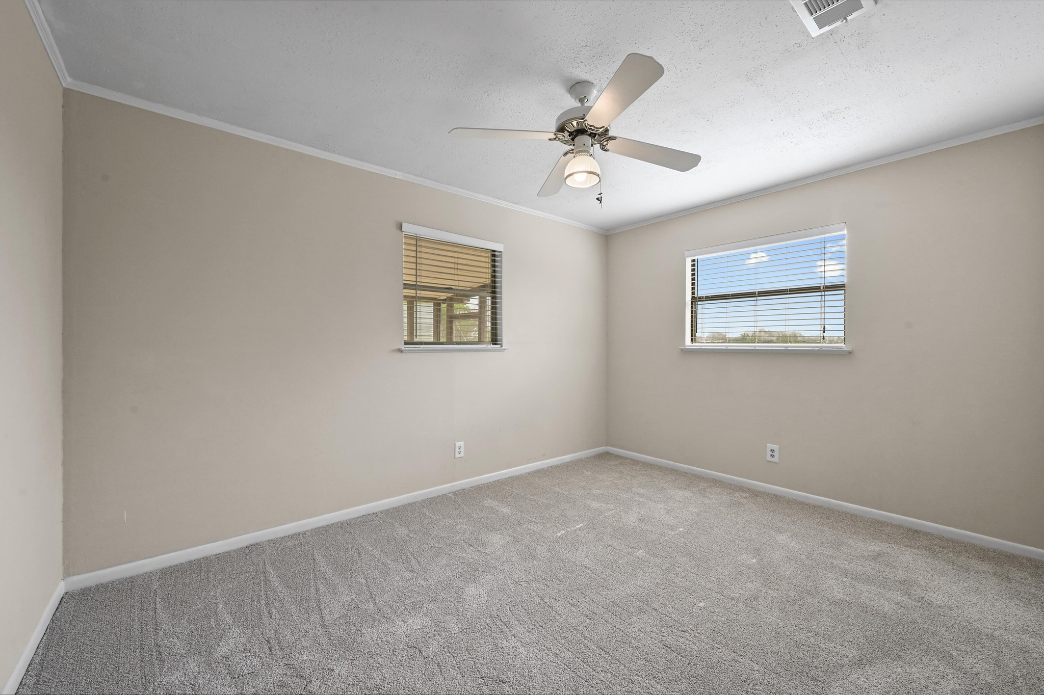 2018 Chaparral Park Road Manchaca, TX 78652 - Photo 17 of 26 a view of an empty room with a window