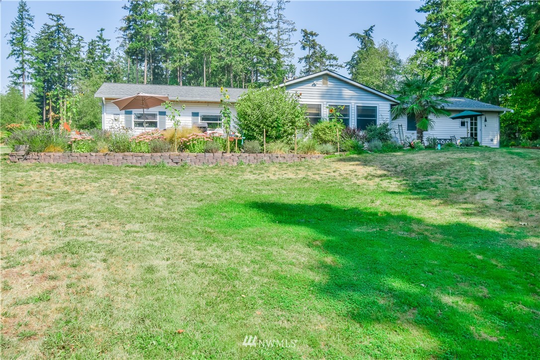 945 East Crescent Harbor Road Oak Harbor, WA 98277 - Photo 28 of 32 Gallery Image 28