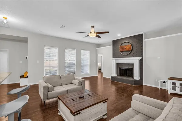 $588,000 | 308 Glen Ridge Drive, Murphy, TX 75094