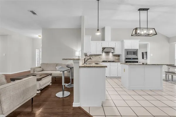 $588,000 | 308 Glen Ridge Drive, Murphy, TX 75094