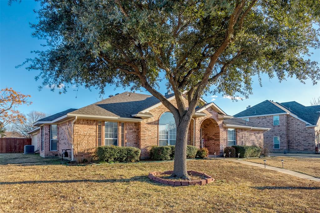 308 Glen Ridge Drive Murphy, TX 75094 - Photo 2 of 38