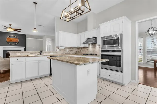 $588,000 | 308 Glen Ridge Drive, Murphy, TX 75094