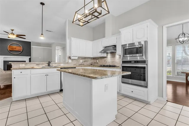 $588,000 | 308 Glen Ridge Drive, Murphy, TX 75094