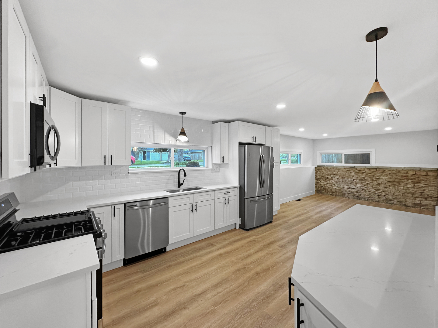 32 Scarsdale Road Montgomery, IL 60538 - Photo 4 of 14 Gallery Image 4