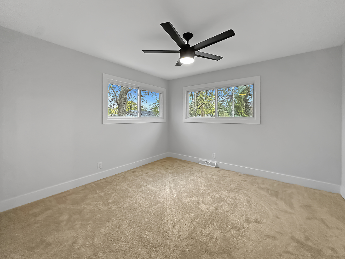 32 Scarsdale Road Montgomery, IL 60538 - Photo 9 of 14 Gallery Image 9