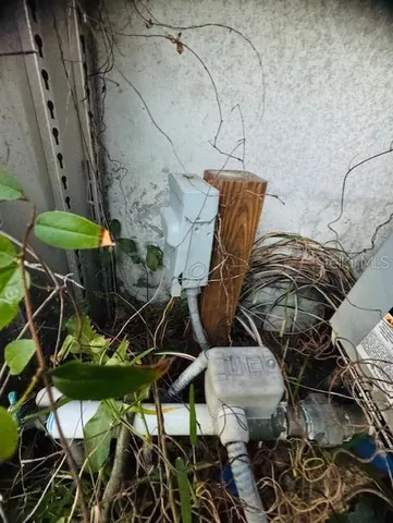 a view of utility room