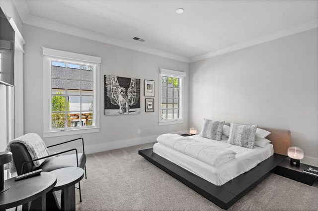 $3,000,000 | 1027 B Battery Lane, Nashville, TN 37220