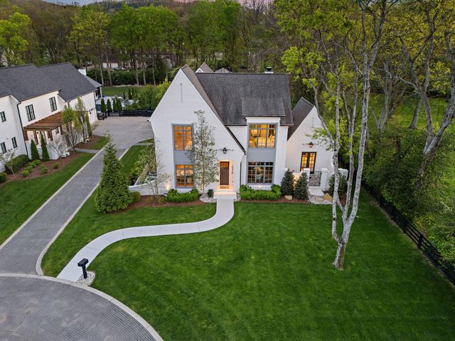 $3,000,000 | 1027 B Battery Lane, Nashville, TN 37220