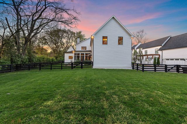 $3,000,000 | 1027 B Battery Lane, Nashville, TN 37220