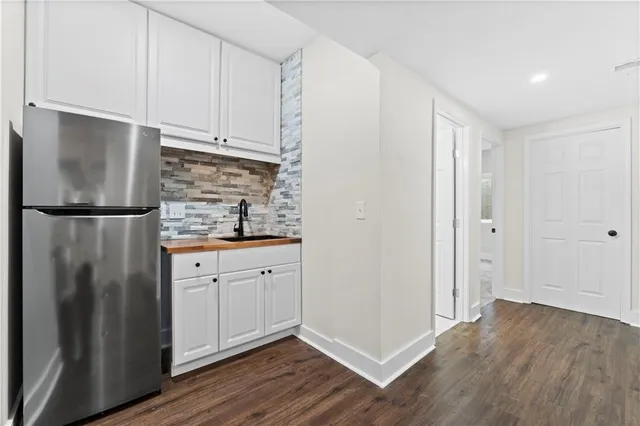 $725,000 | 334 Northwest Ambersham Drive, Lee's Summit, MO 64081