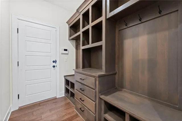 $725,000 | 334 Northwest Ambersham Drive, Lee's Summit, MO 64081