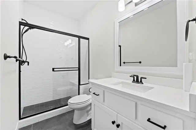 $725,000 | 334 Northwest Ambersham Drive, Lee's Summit, MO 64081