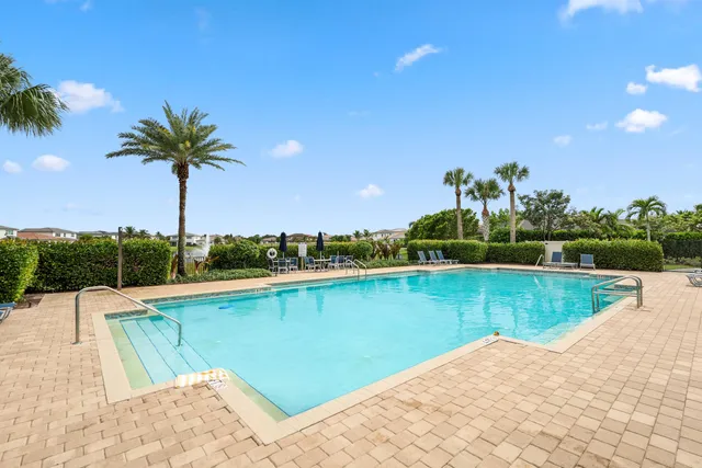 $550,000 | 4990 Navali Drive, Lake Worth, FL 33467