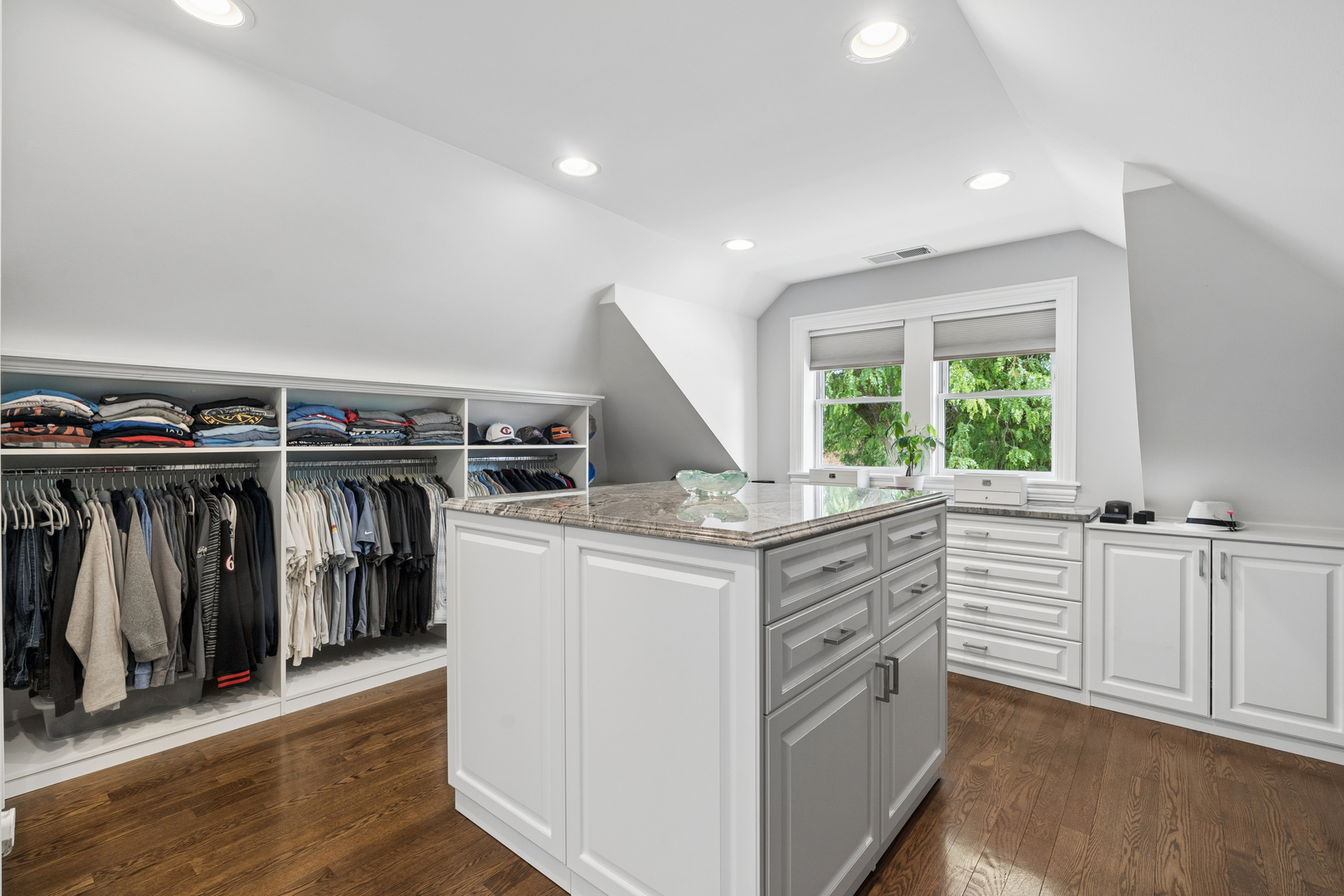 5305 West Addison Street Chicago, IL 60641 - Photo 19 of 41